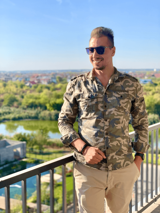 Lakefront Penthouse Inspection — Sunny Terrace Perspective