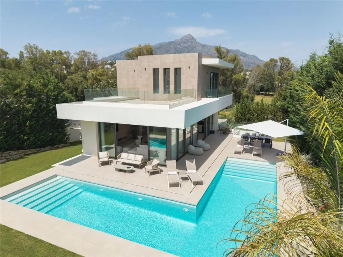The Marbesa Architectural Residence 138 — Marbella — Photograph 1