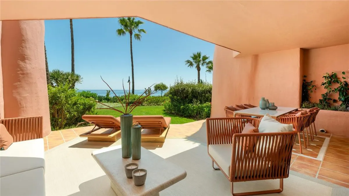 Executive Coastal Residence 83 — Golden Mile, Estepona — Photograph 1