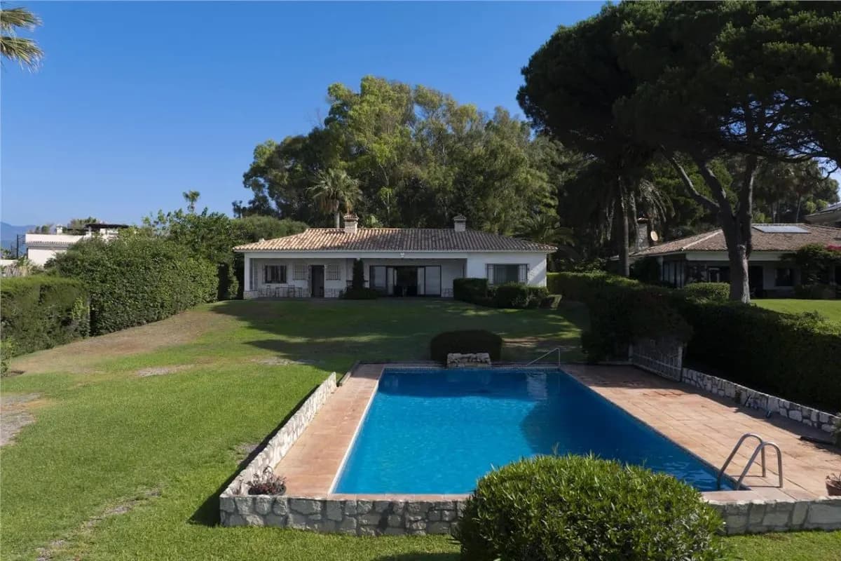 Villa Horizon 98 — Sierra Blanca Private Estate, Estepona view 3