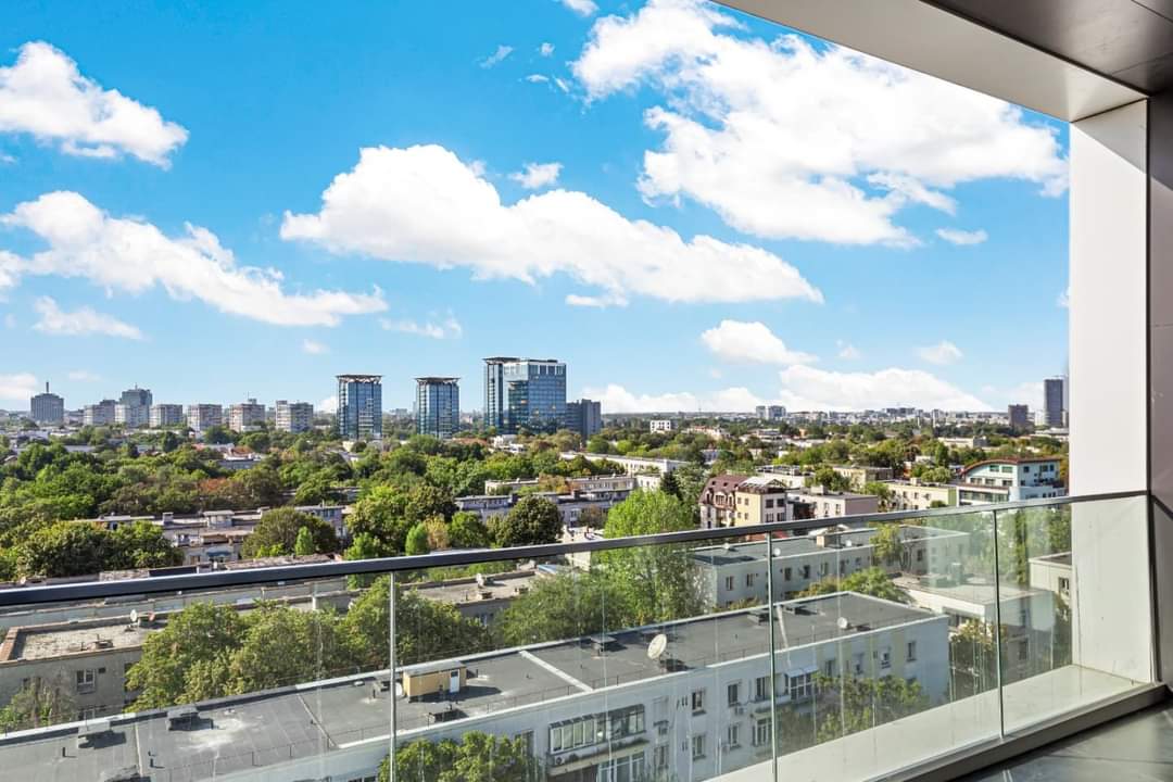 Penthouse-ul visurilor tale!! view 8