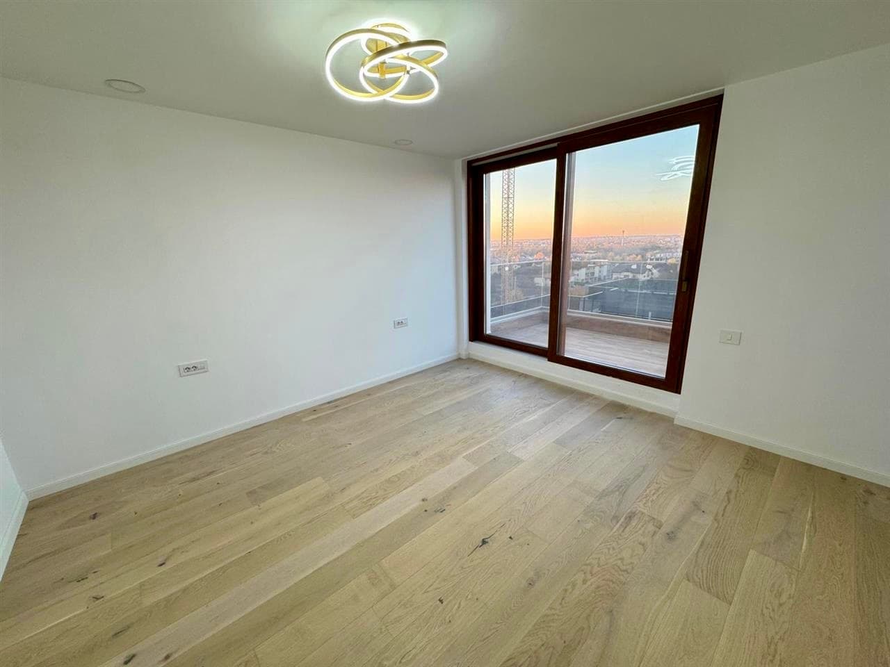 Pipera Horizon Sky Penthouse — Panoramic Northern Views view 11