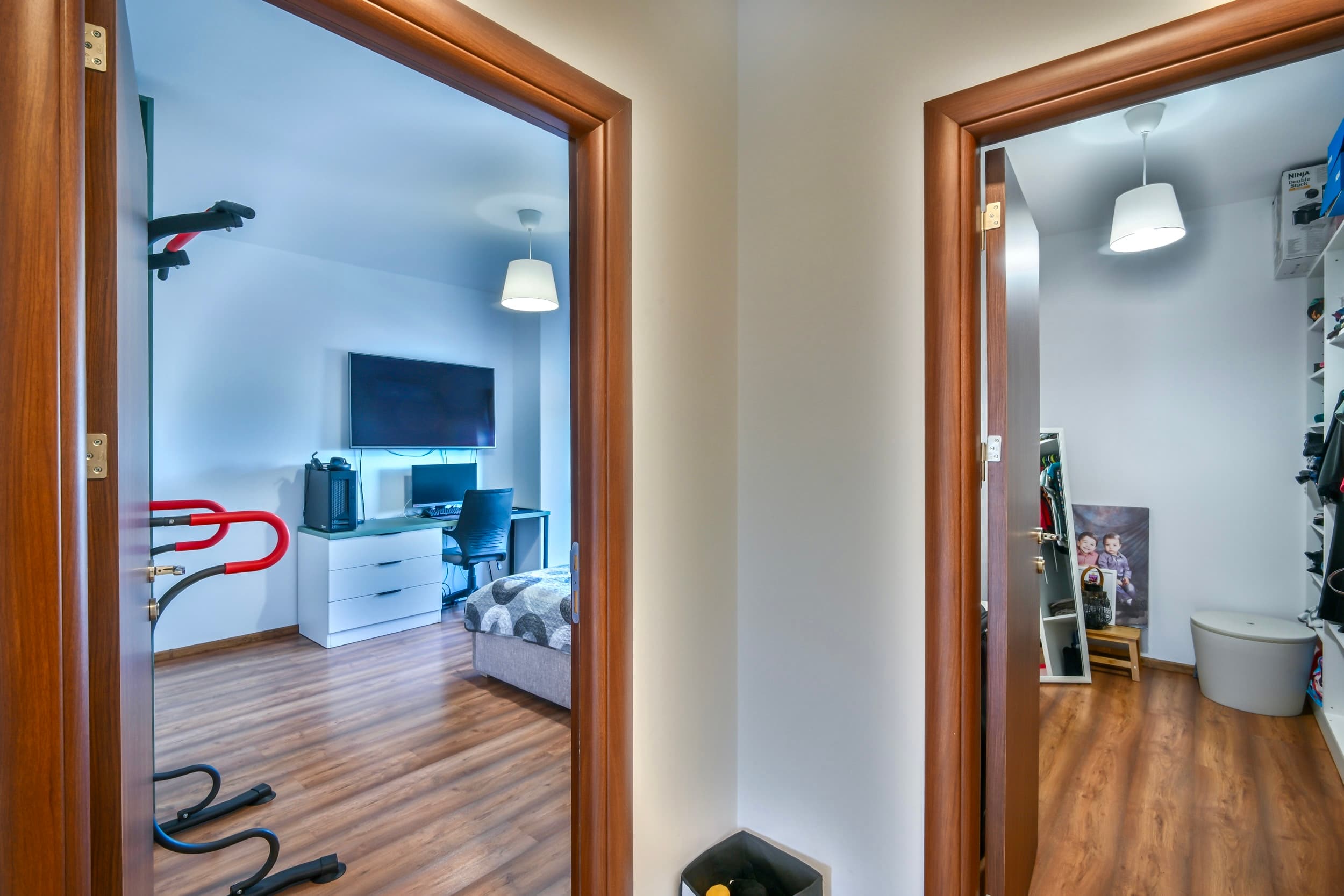 Signature Penthouse with 220 sqm Panoramic Terrace view 12