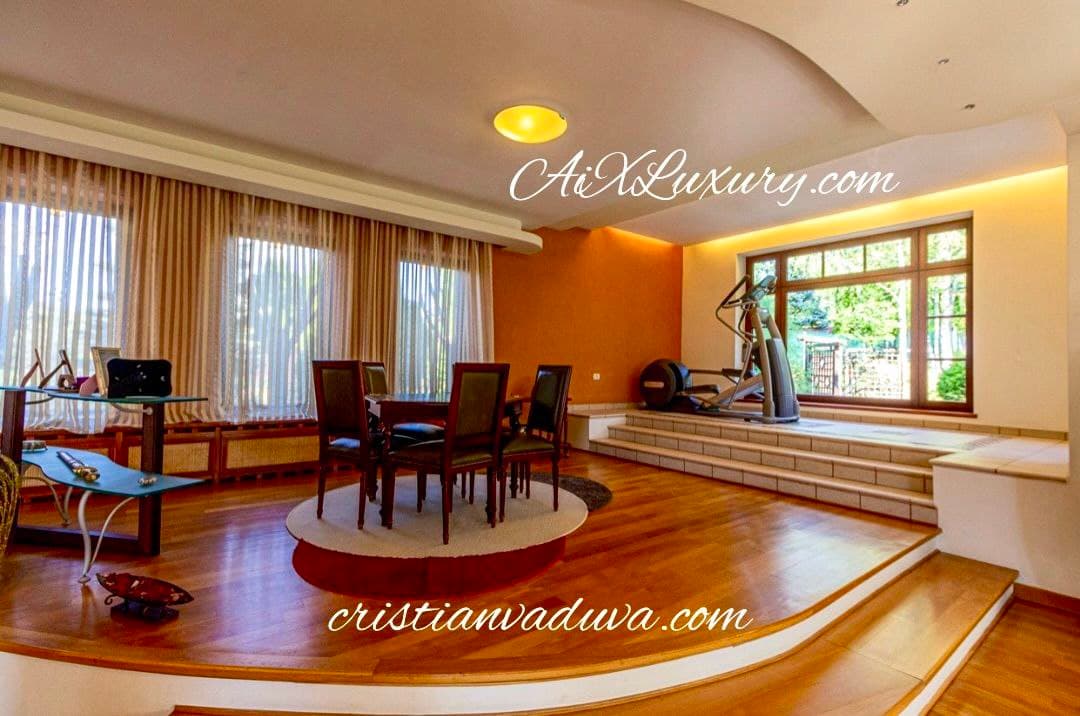 A Prestigious Opportunity for Business Visionaries: Transform This Luxury Villa into Your Dream Venture view 6
