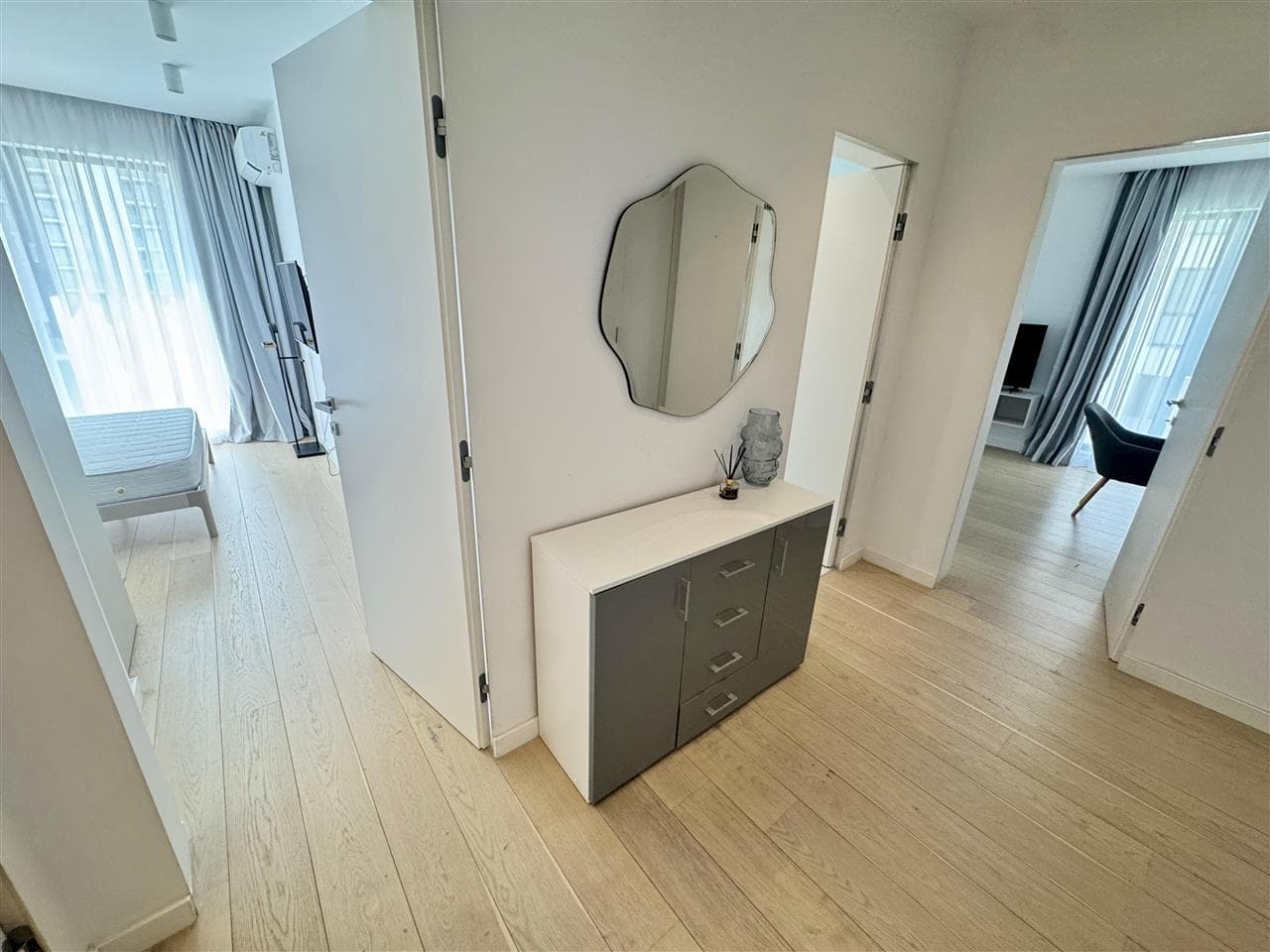Nusco City Modern Contemporary Residence — Pipera view 10