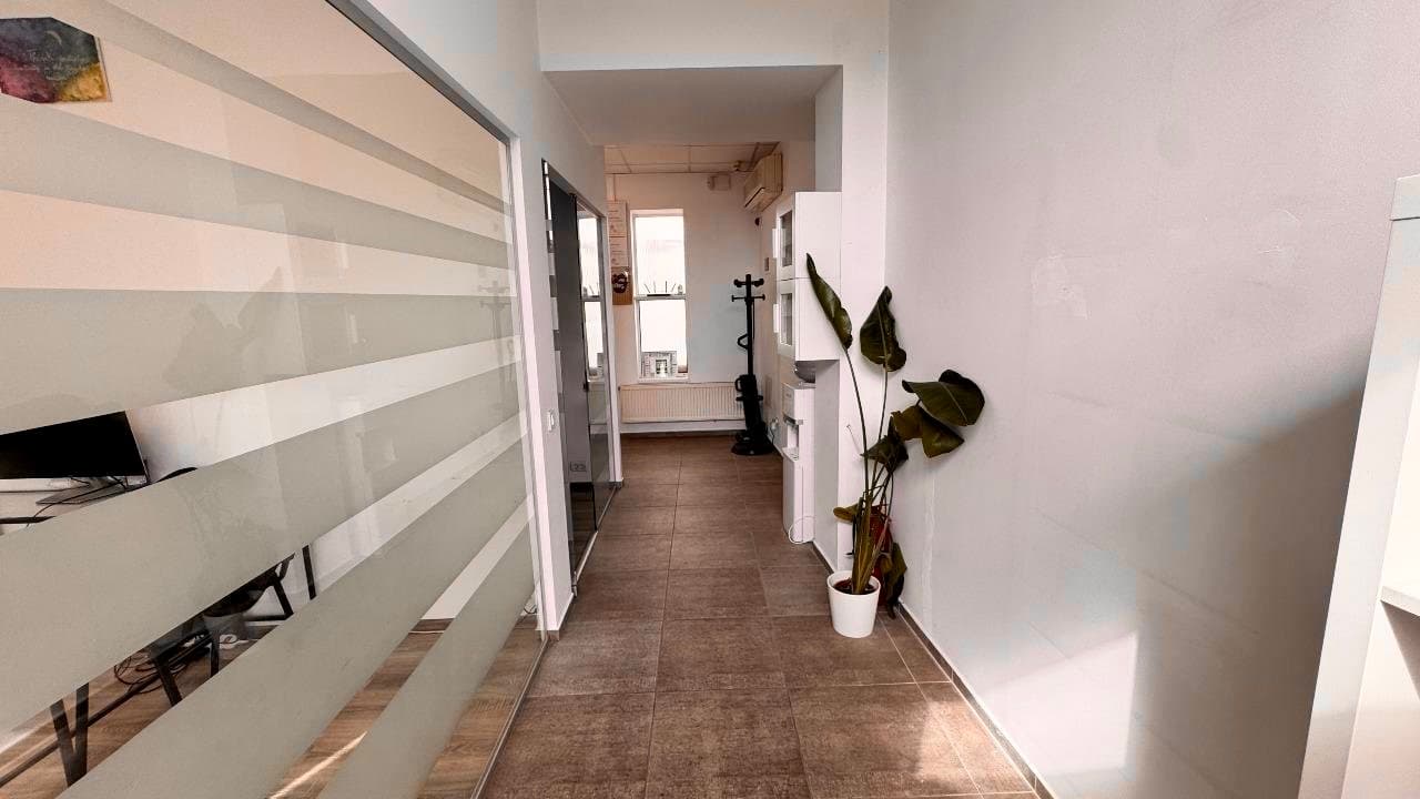 Villa cu potential investițional in cartierul Aviatiei view 9