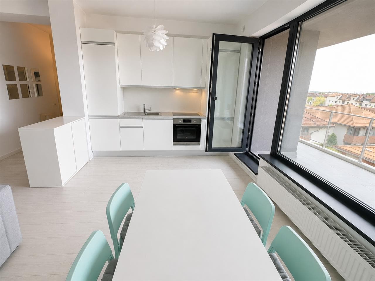 Residence 3 camere intr-o zona premium din nordul Capitalei — Photograph 1