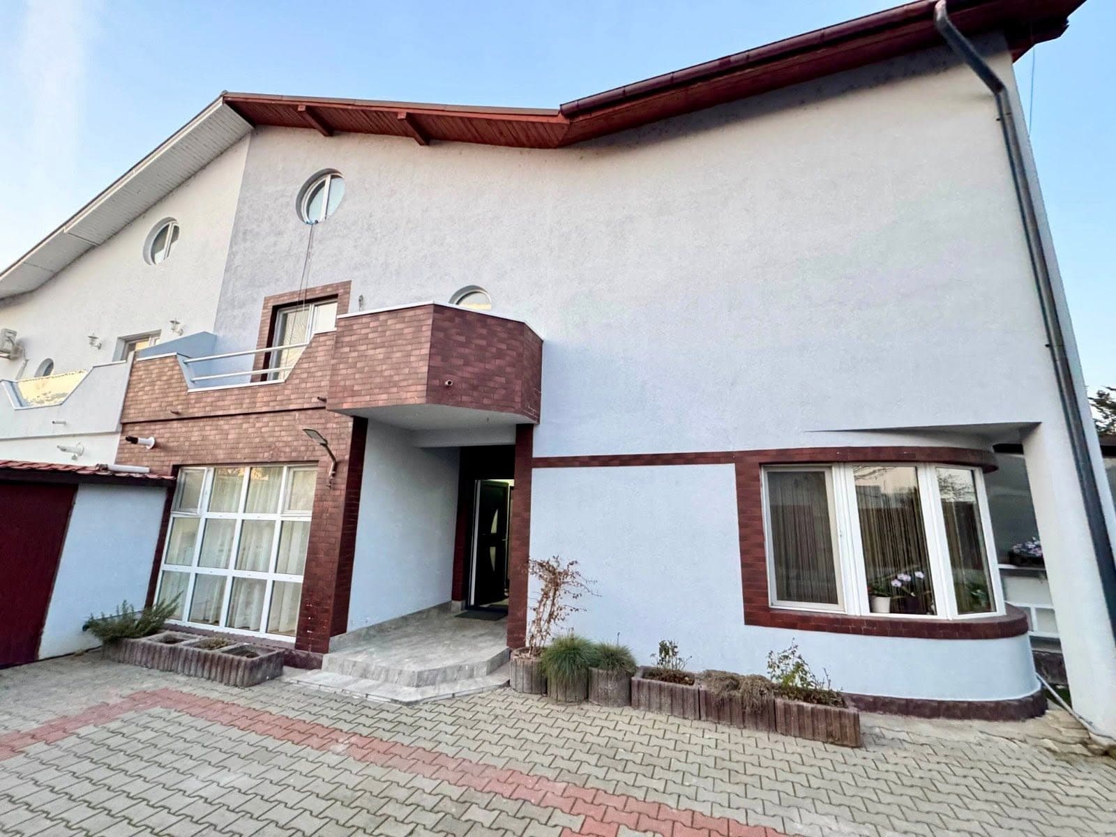 Exclusive Luxury Villa — Erou Iancu Nicolae, Pipera view 10