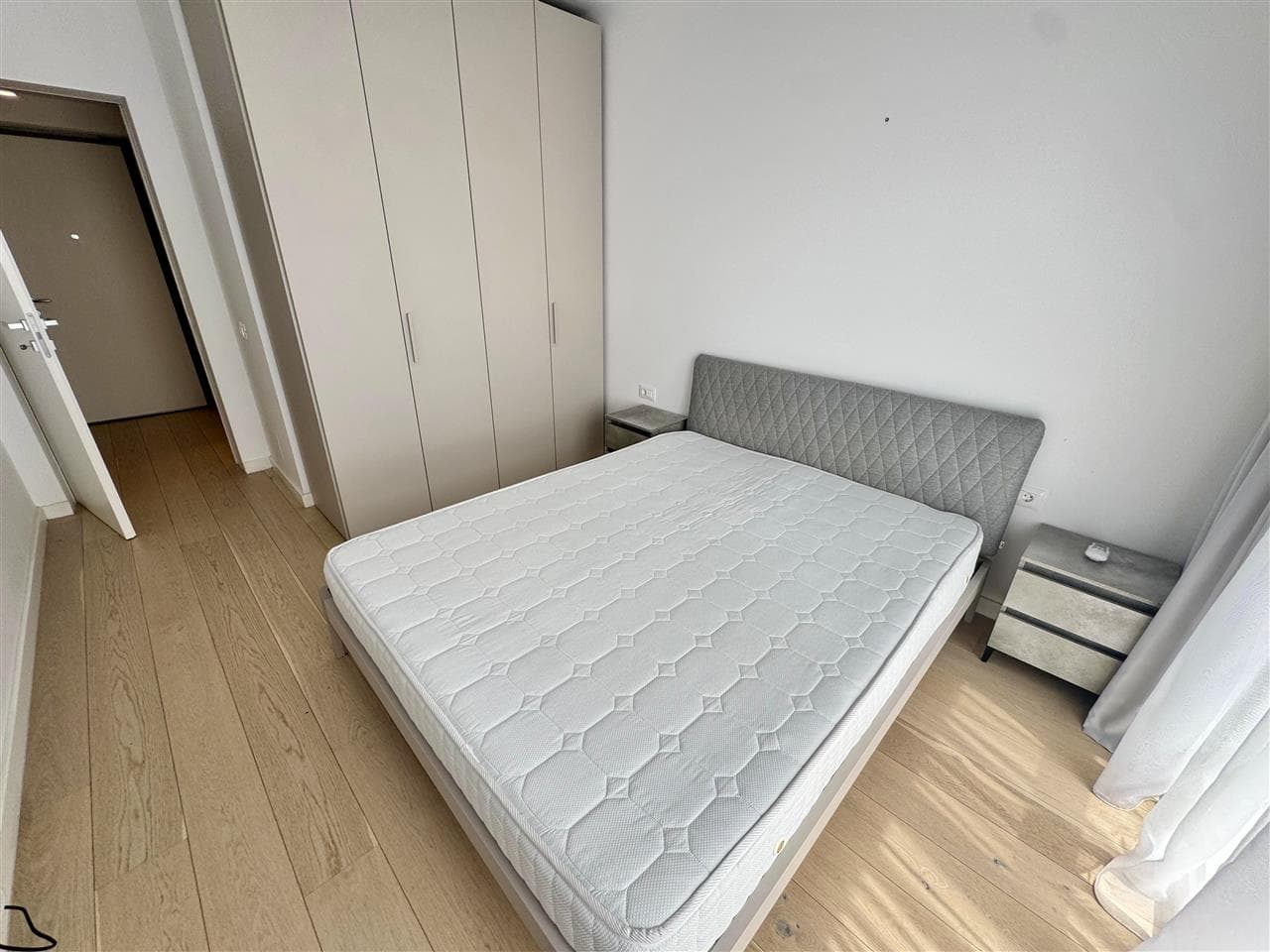Nusco City Modern Contemporary Residence — Pipera view 16