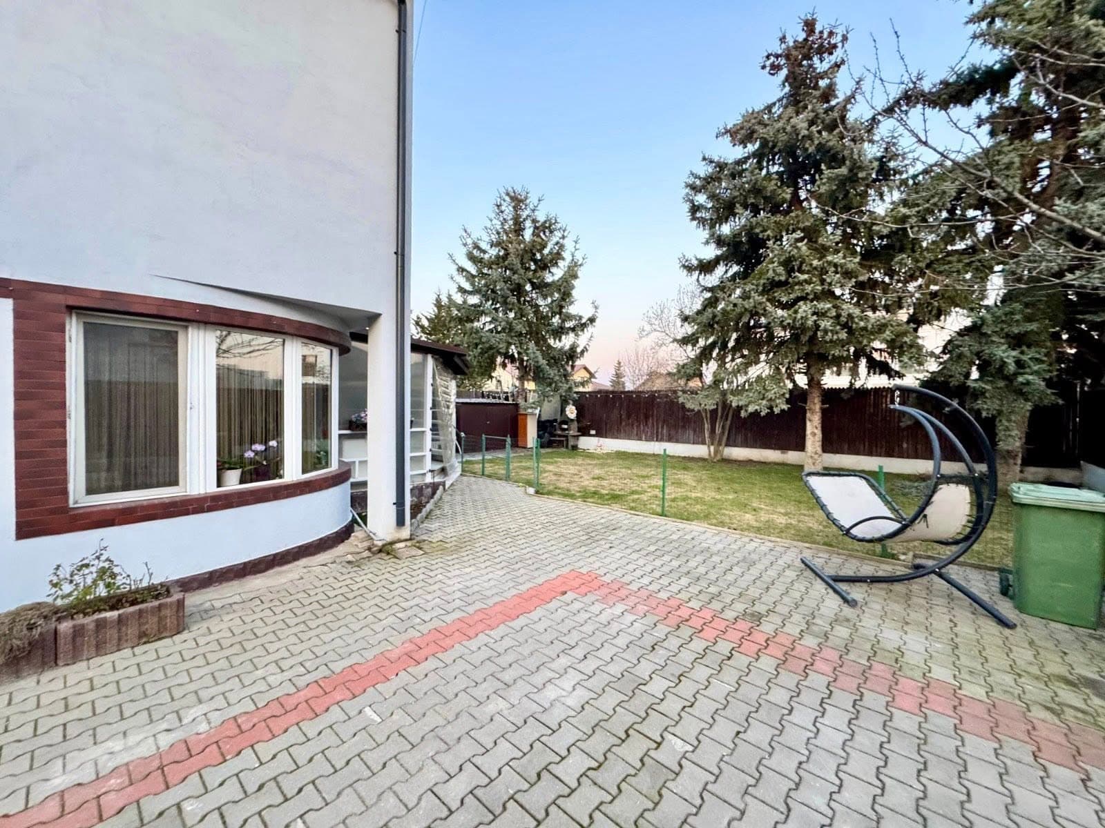 Exclusive Luxury Villa — Erou Iancu Nicolae, Pipera — Photograph 1