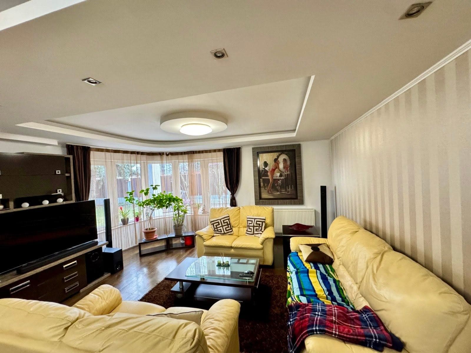 Exclusive Luxury Villa — Erou Iancu Nicolae, Pipera view 5