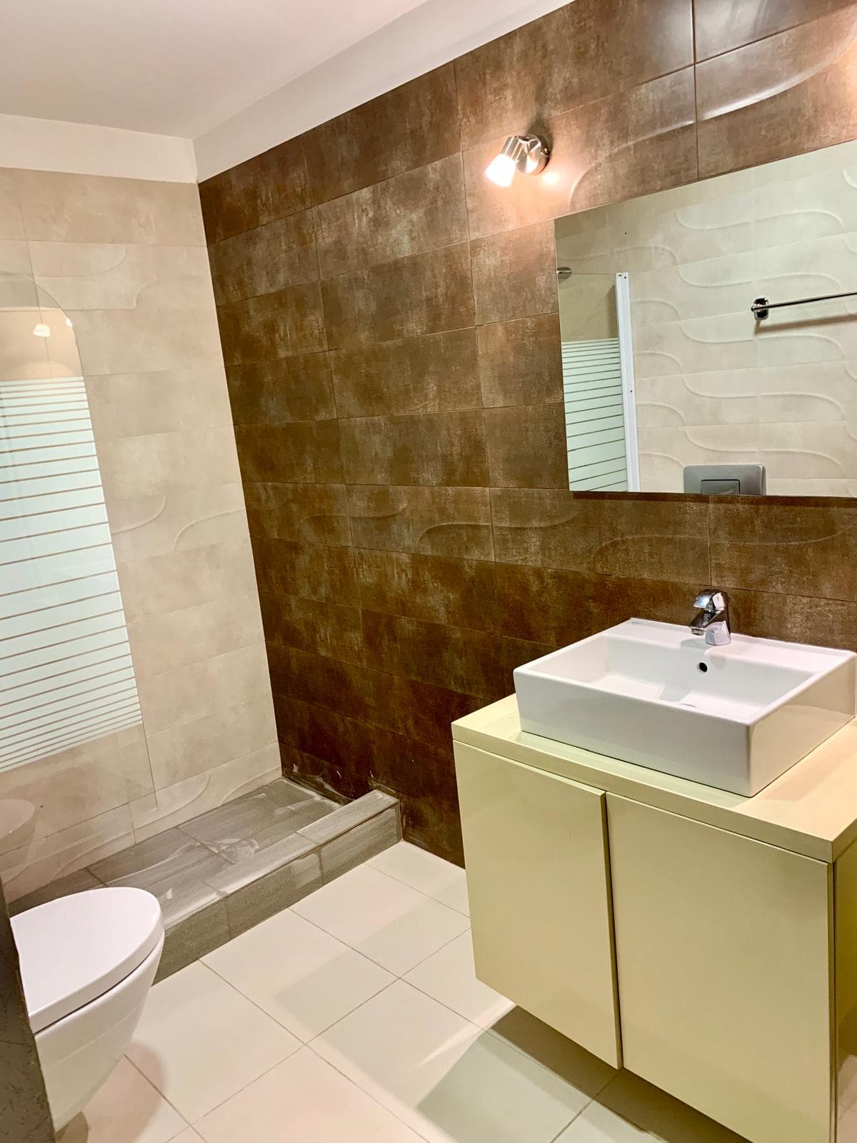 Modern Architectural Villa with Heated Pool & Lake Panoramas view 21