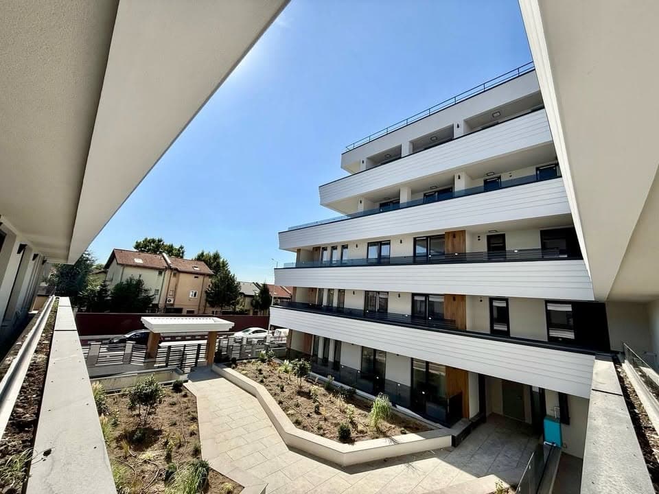 A home that offers both an exclusive lifestyle and a high-growth investment. — Photograph 1