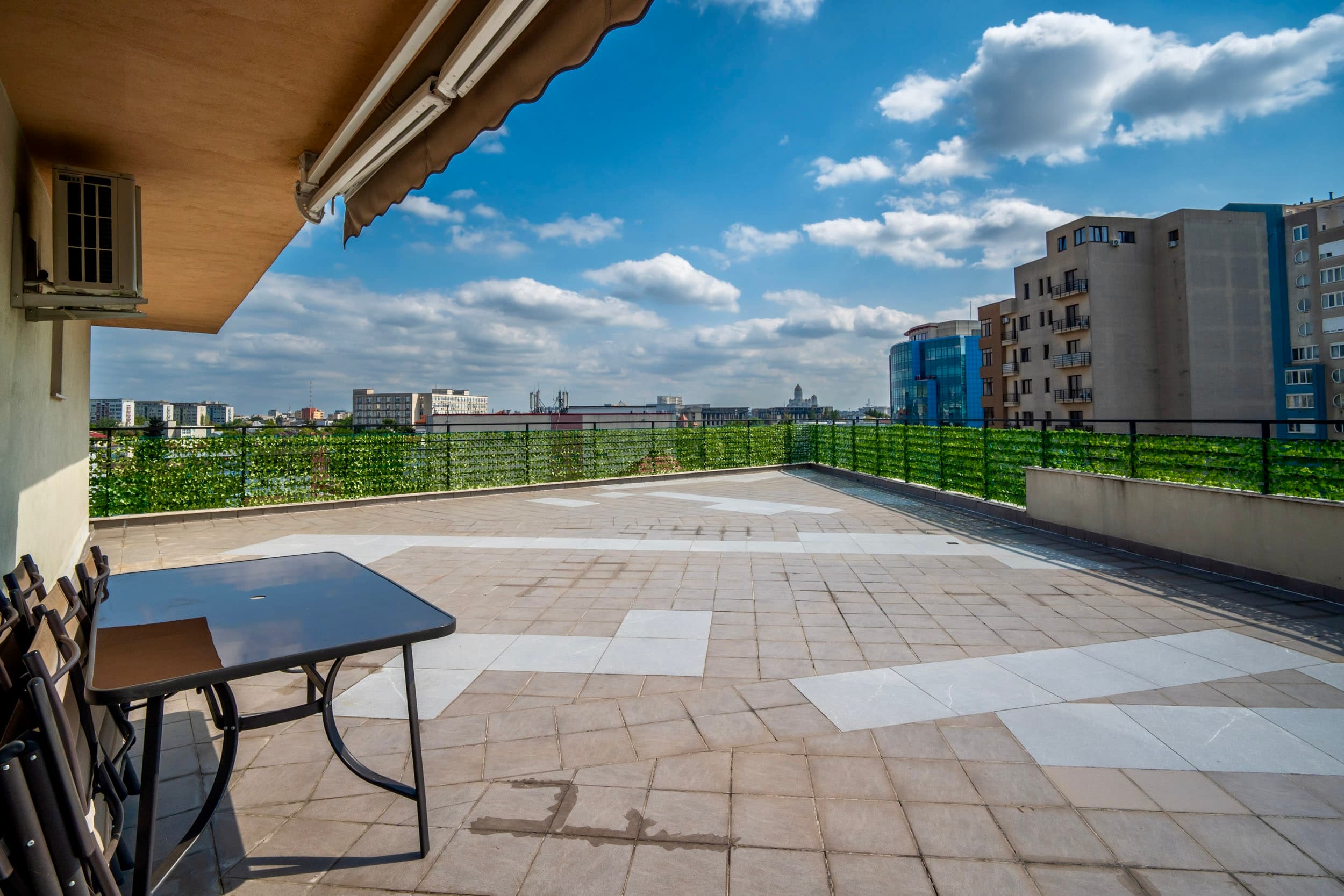 Signature Penthouse with 220 sqm Panoramic Terrace detail 3