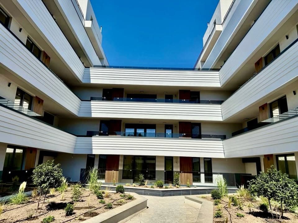 A home that offers both an exclusive lifestyle and a high-growth investment. view 2