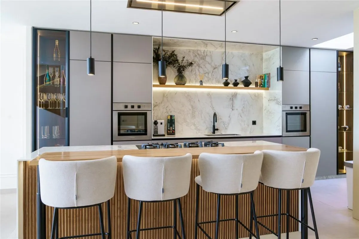 Casa de For Sale: in Malaga view 5