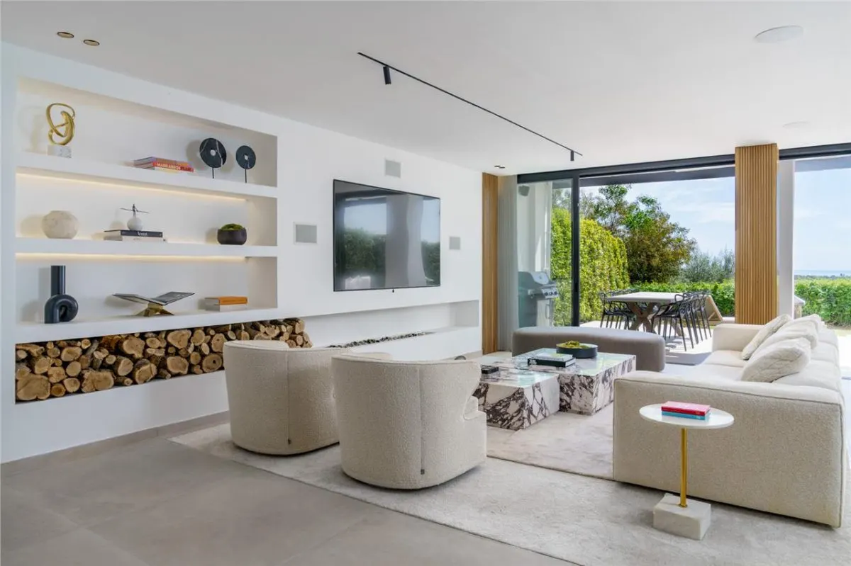 Casa de For Sale: in Malaga view 9
