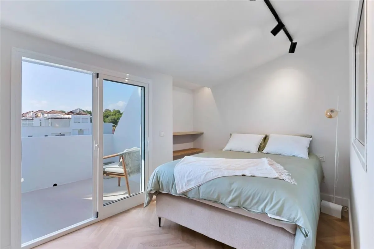 Marbella Golden Mile Contemporary Garden Villa view 21