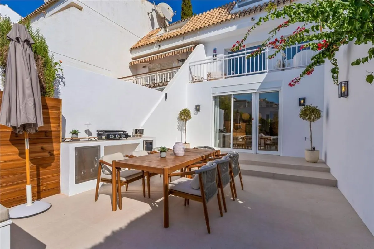 Marbella Golden Mile Contemporary Garden Villa view 23