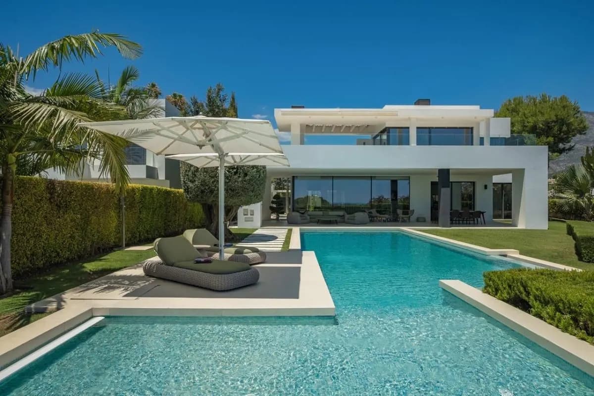 Sierra Blanca Grand Panoramic Villa — Marbella view 2