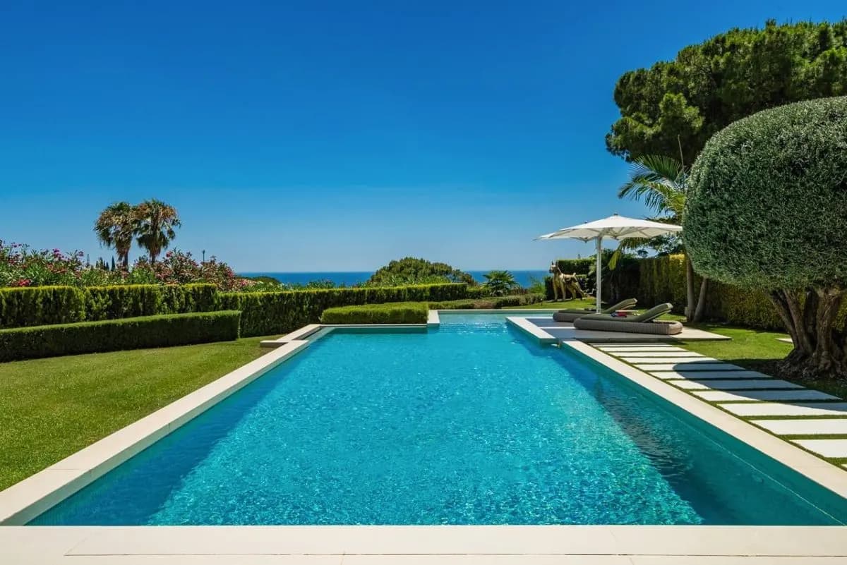 Sierra Blanca Grand Panoramic Villa — Marbella view 9
