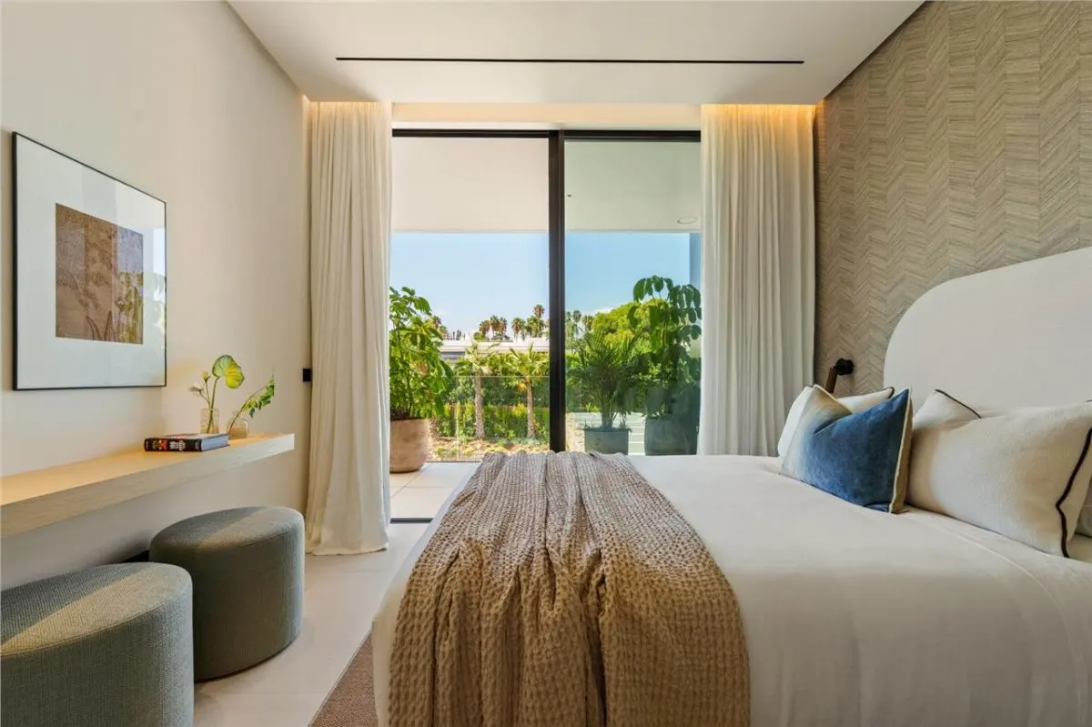 Cascada de Camoján Sovereign Villa — Marbella view 11