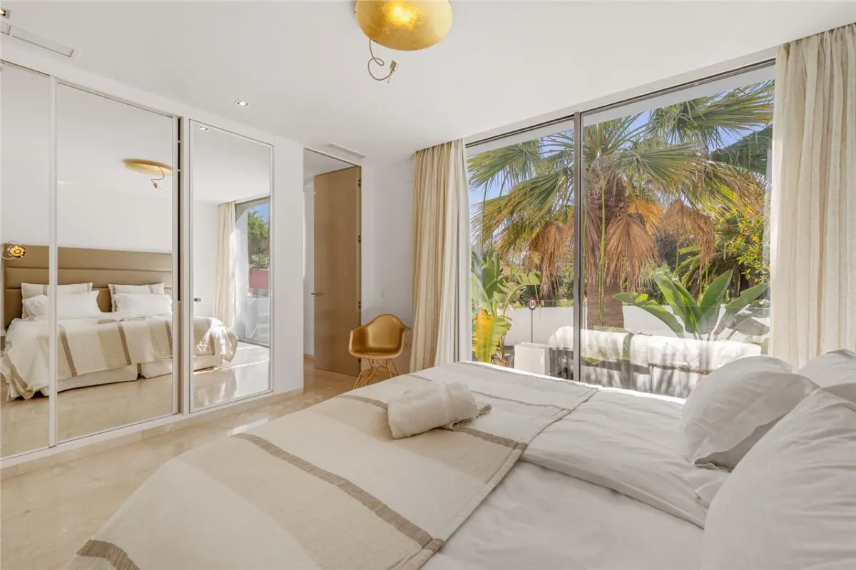 Marbella Hill Club Mediterranean Modern Villa view 16