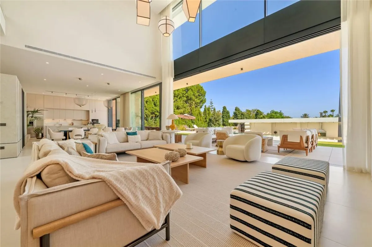 Guadalmina Baja Private Beachside Compound — San Pedro view 5