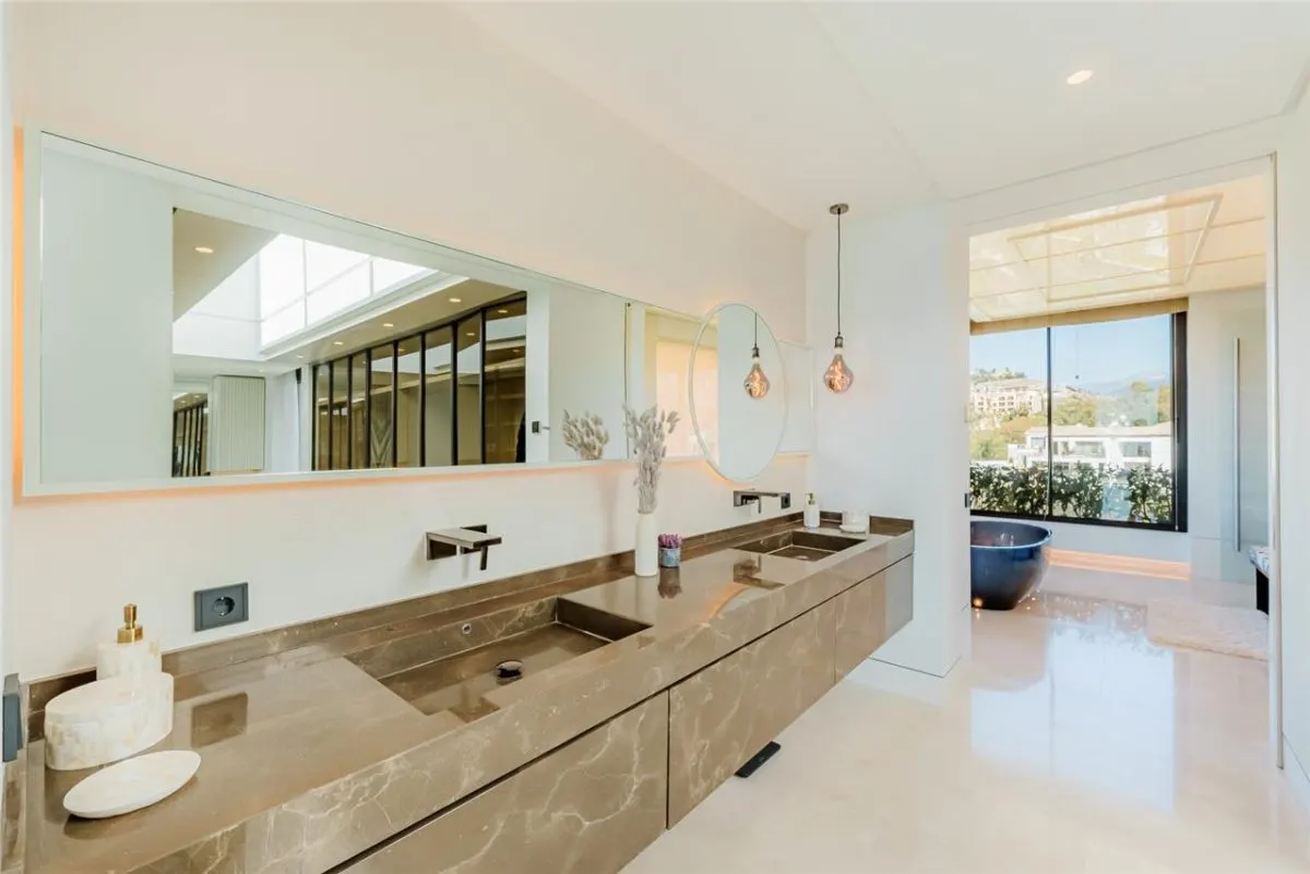 Palatial Architectural Villa — Benahavis, Costa del Sol view 17