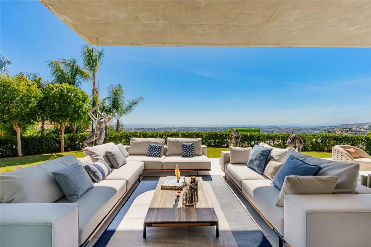Palatial Architectural Villa — Benahavis, Costa del Sol view 7