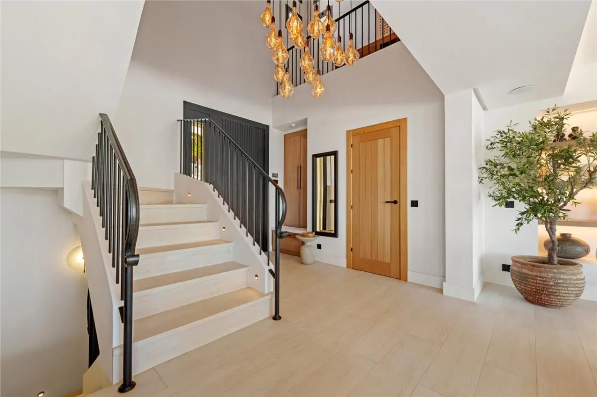 Los Monteros Prime Architectural Mansion — Marbella view 17