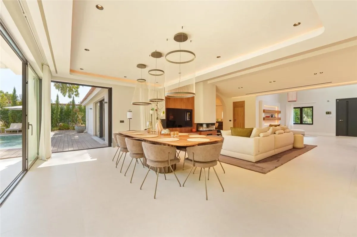 San Pedro Promenade Architectural Villa — Costa del Sol view 16