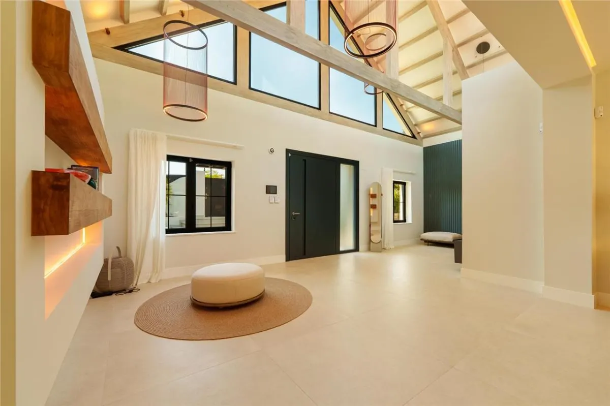 San Pedro Promenade Architectural Villa — Costa del Sol view 9