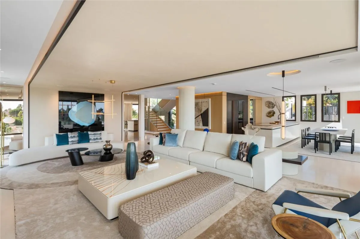 Contemporary Architectural Villa — Marbella, Costa del Sol view 7