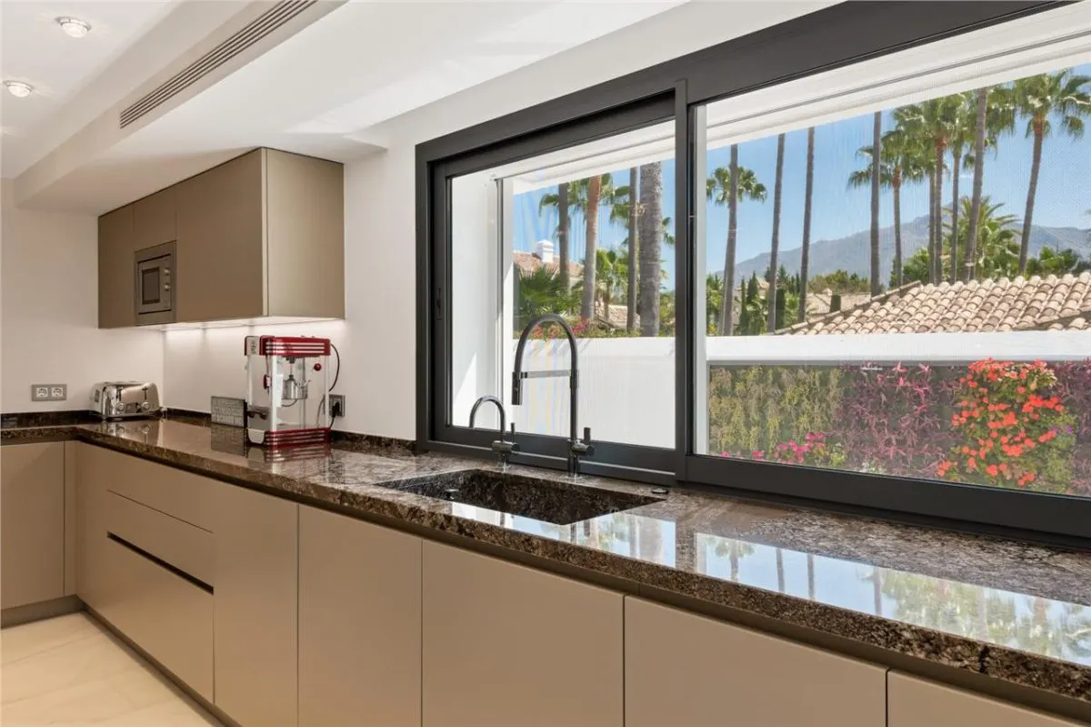 Nagüeles Prime Foothills Residence — Marbella view 9