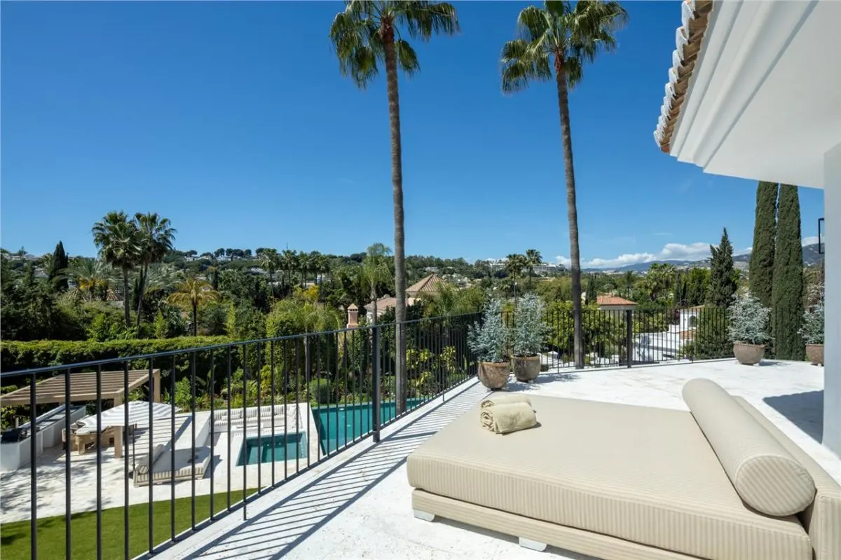 Altos Reales Gated Sanctuary Villa — Marbella view 13