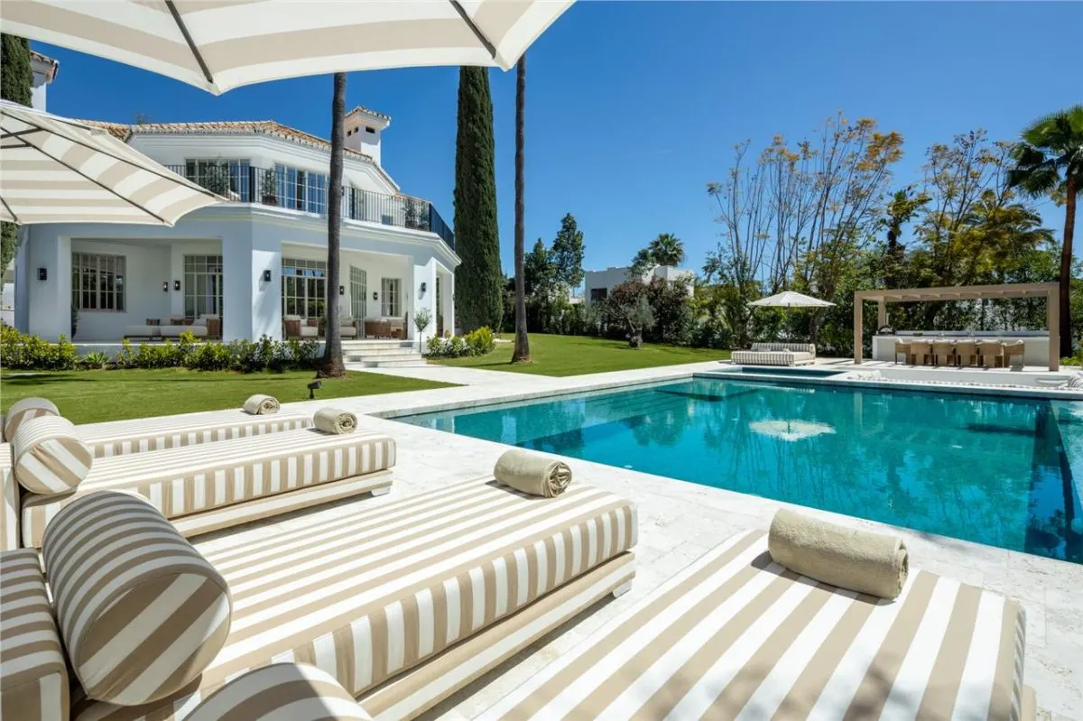 Altos Reales Gated Sanctuary Villa — Marbella view 4