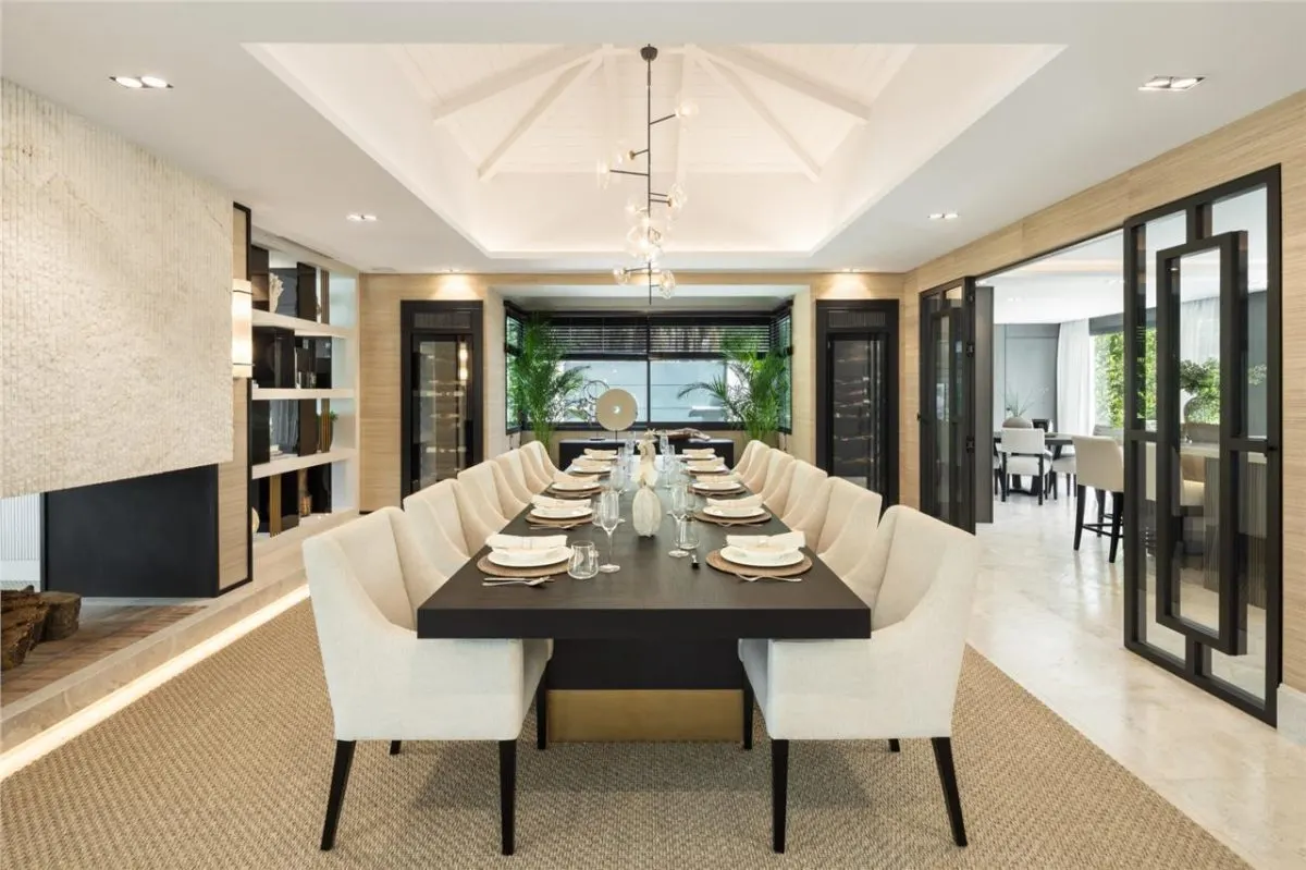 Palatial Super-Prime Villa — Marbella, Costa del Sol view 12