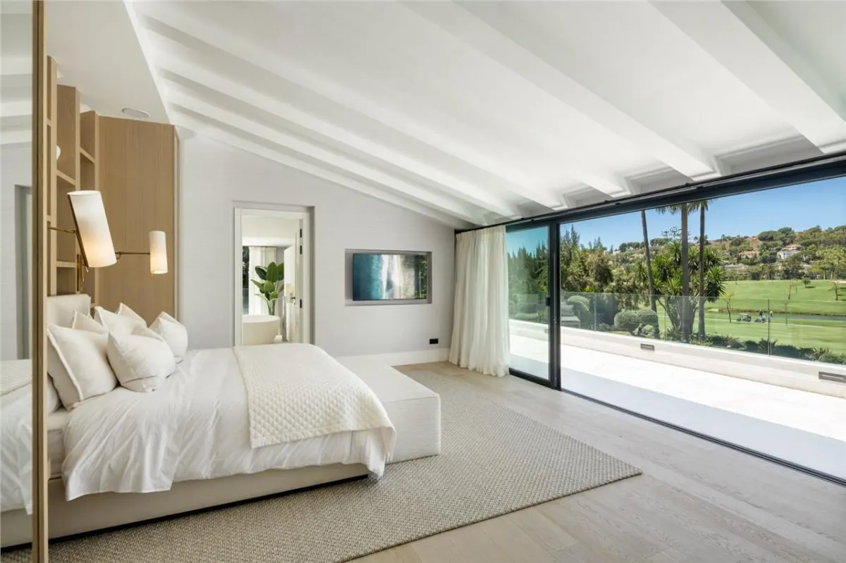 Palatial Super-Prime Villa — Marbella, Costa del Sol view 19