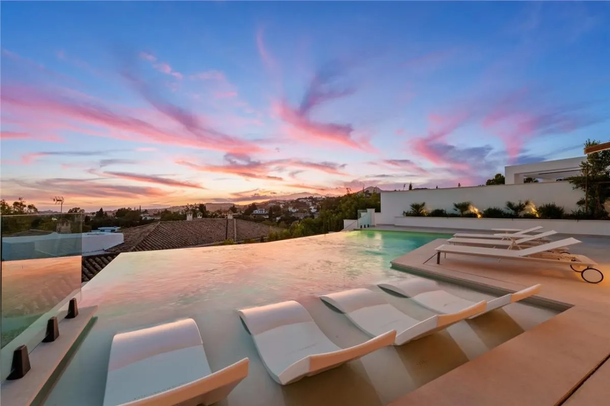Contemporary Mediterranean Villa 79 — La Quinta, Benahavis view 2