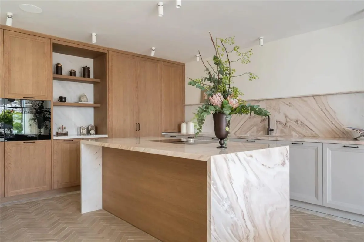 Contemporary Mediterranean Villa 63 — Golden Mile, Marbella view 11