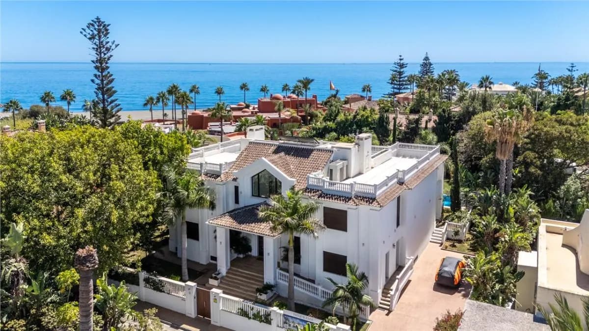 Villa Horizon 101 — Bahía Dorada Private Estate, Estepona view 2