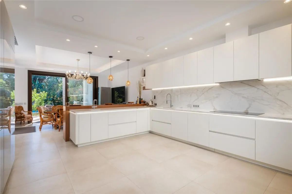 Villa Horizon 101 — Bahía Dorada Private Estate, Estepona view 10