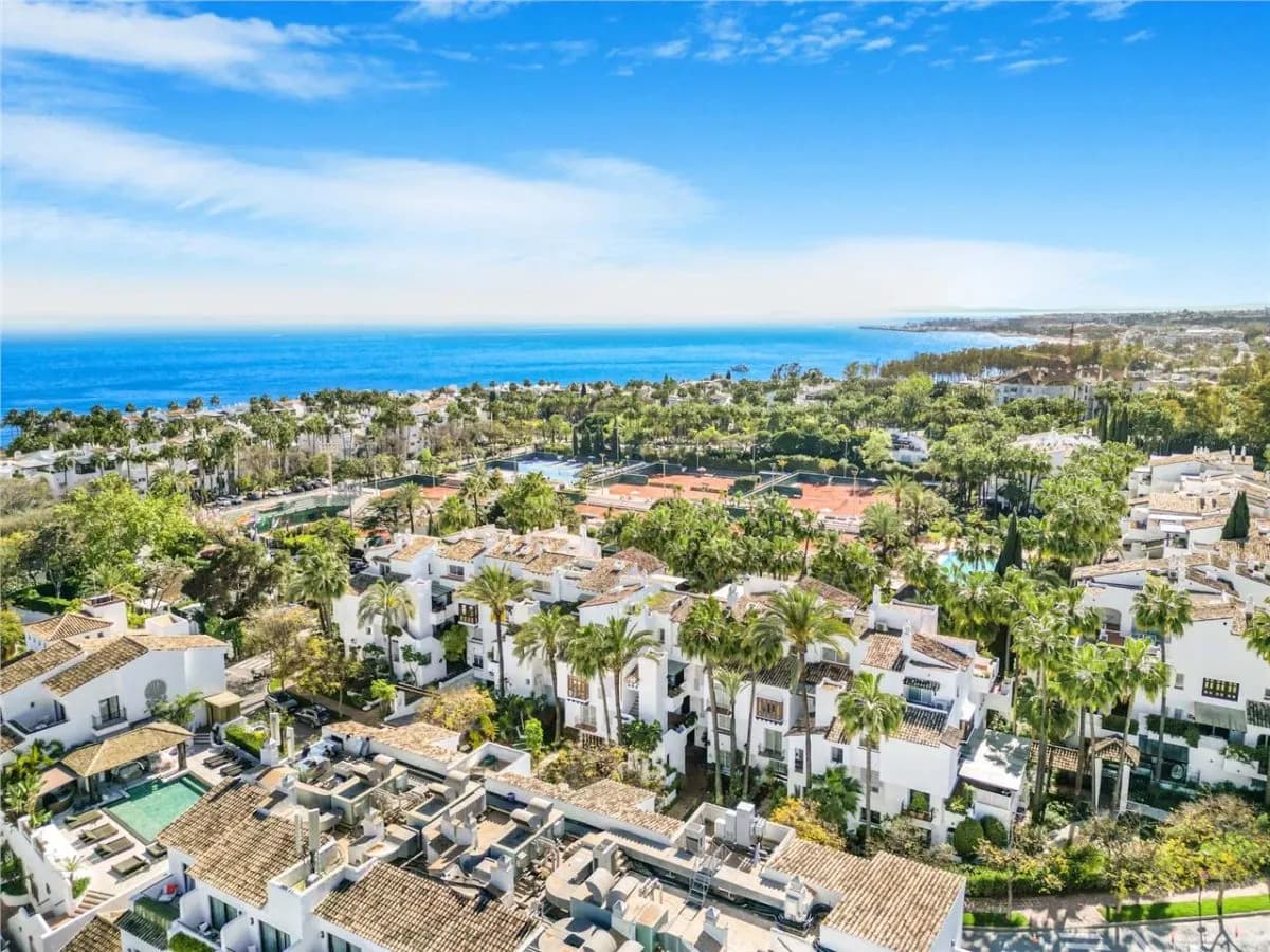 Executive Coastal Residence 2 — Sierra Blanca, Marbella view 16