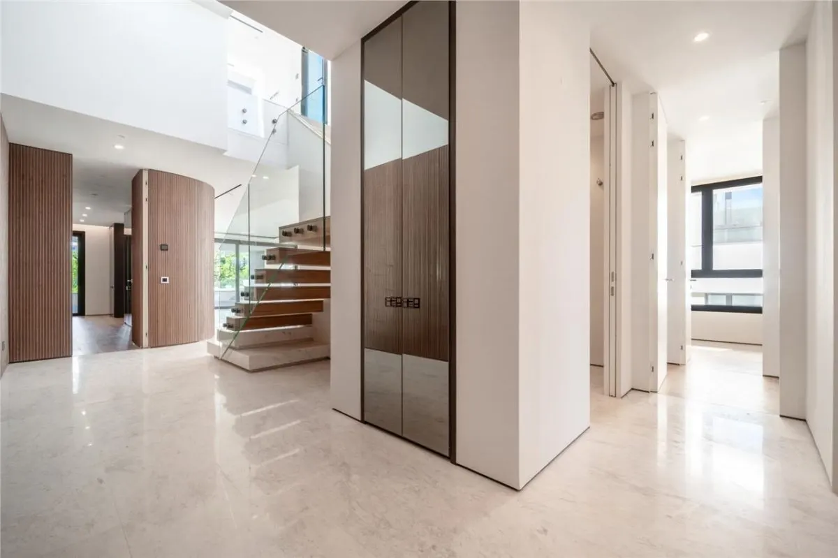Panoramic Coastal Penthouse 55 — Nagüeles, Marbella view 22
