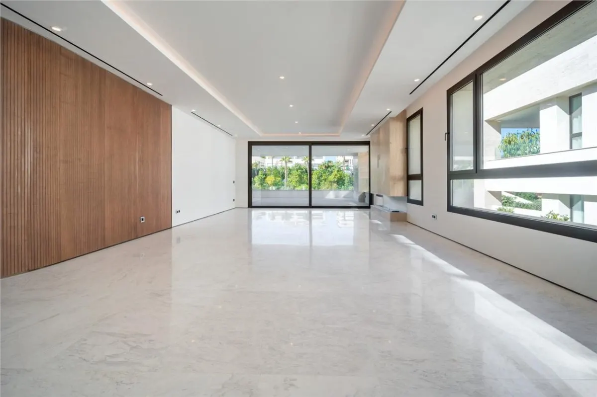 Panoramic Coastal Penthouse 55 — Nagüeles, Marbella view 5
