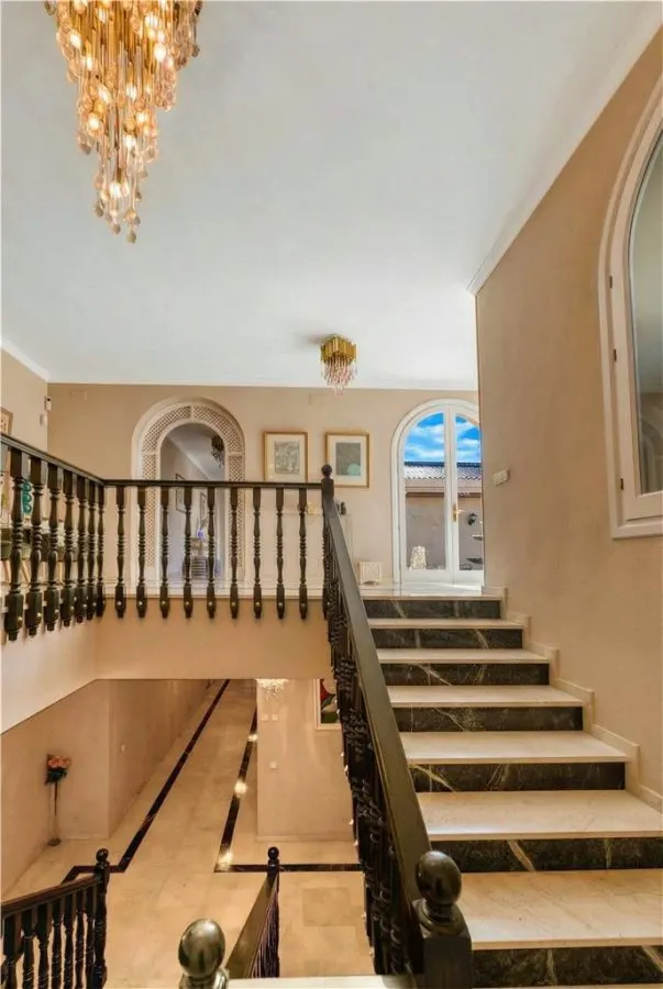 Villa Horizon 8 — Sierra Blanca Private Estate, Marbella view 23