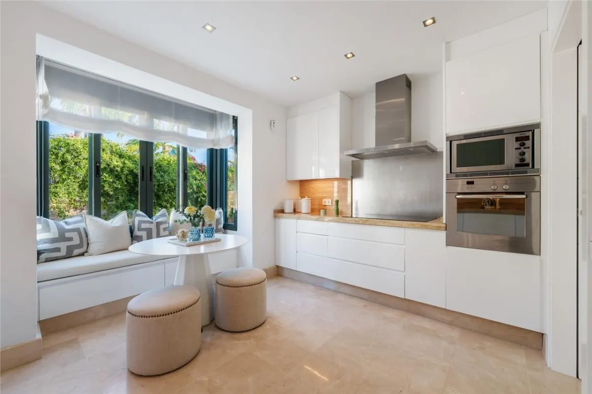 The Los Monteros Architectural Residence 118 — Marbella view 13