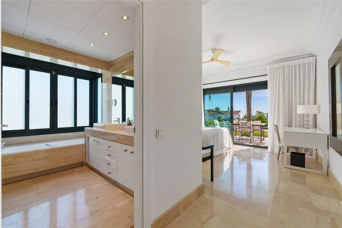 The Los Monteros Architectural Residence 118 — Marbella view 25