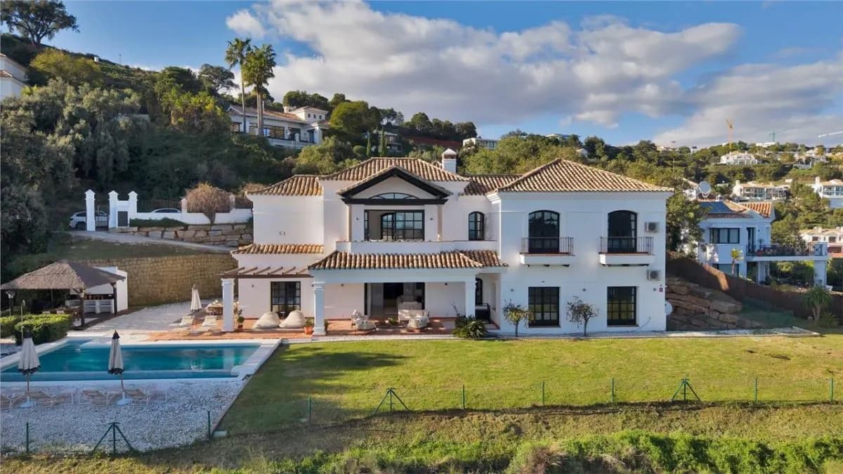 Villa Horizon 16 — San Pedro Beachside Private Estate, Benahavis view 11